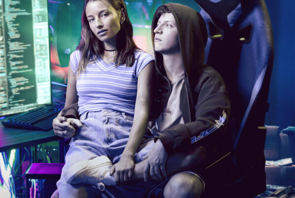 Plakat filmu - CHCĘ WIĘCEJ